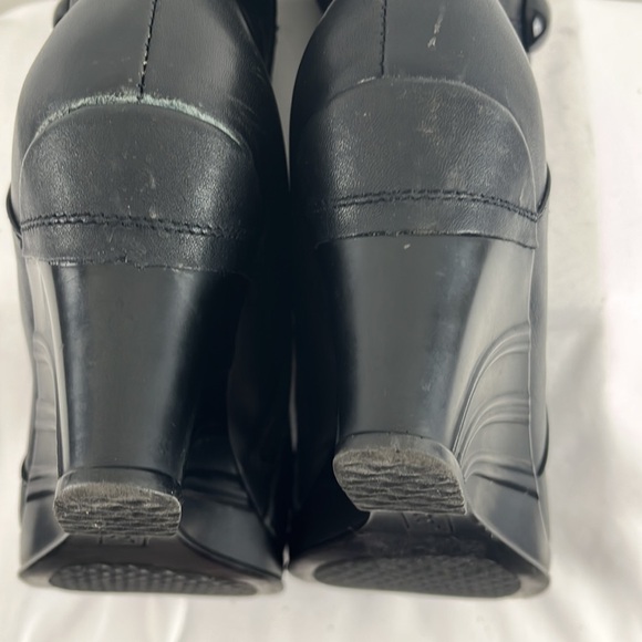 Litfoot Leather Wedge Booties - Picture 9 of 10